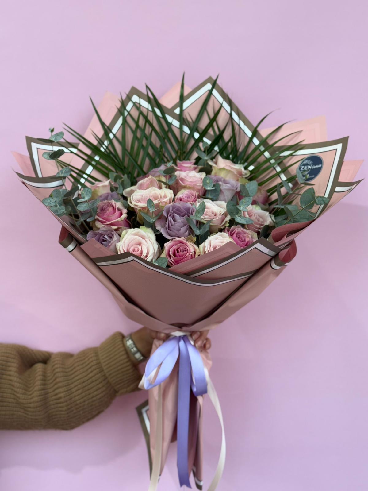 Karışık Renk İthal Gül Buketi